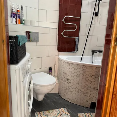 Lejlighed Cozy 9th Floor With Balcony And Free Parking